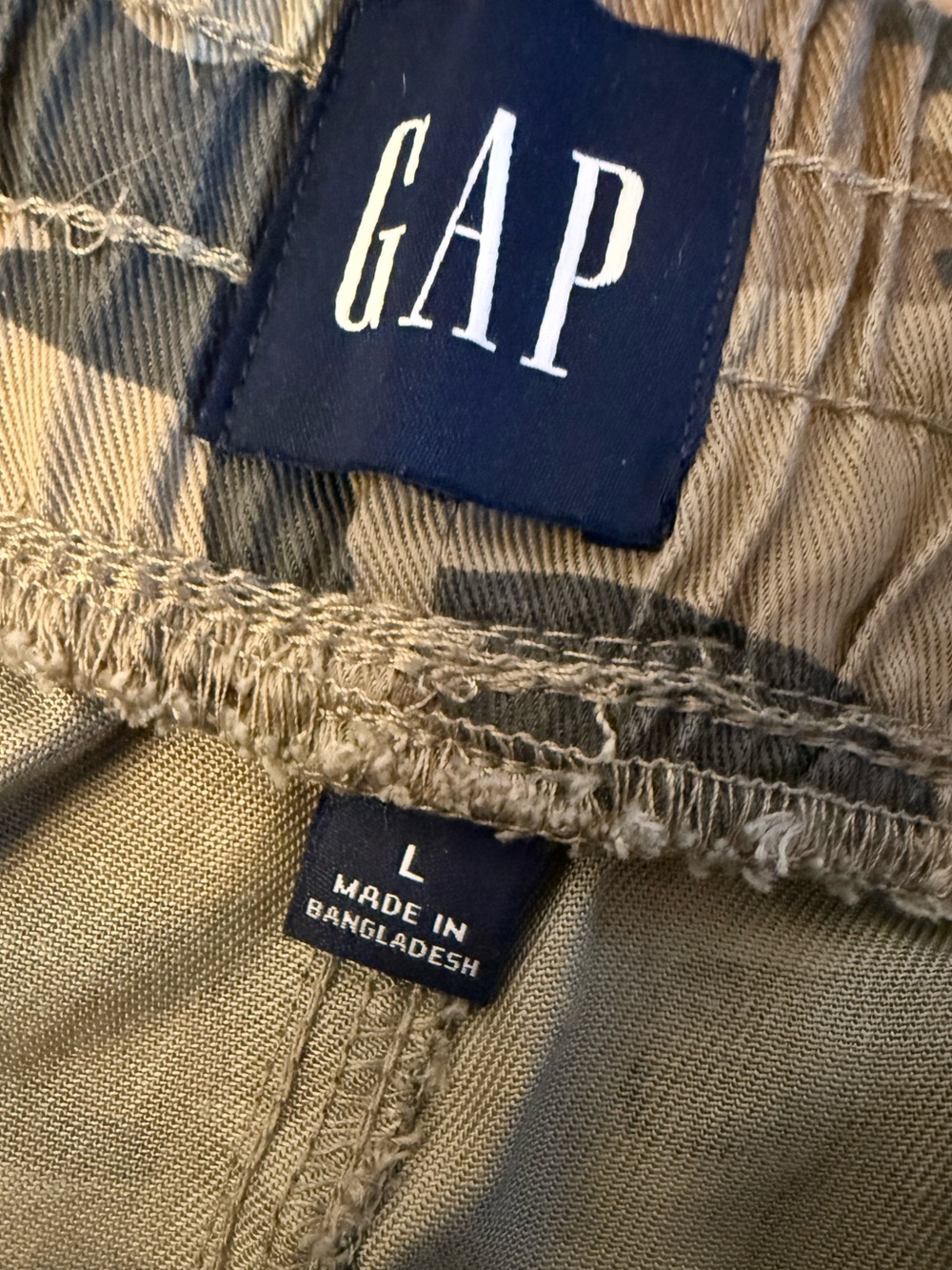 NWT Camo Cargo Jogger Pants Green Pull On Utility Military Streetwear Large Gap - Picture 5 of 6